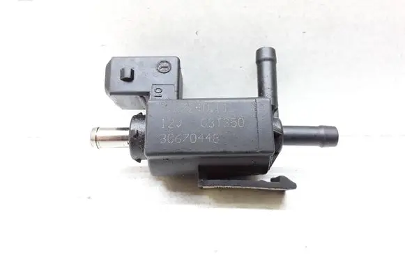 Volvo XC90 Turbo solenoid valve 30670448