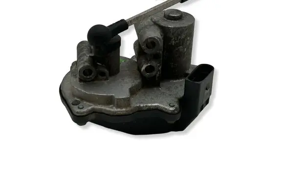Audi A4 S4 B7 8E 8H Intake manifold valve actuator/motor 06F133482B