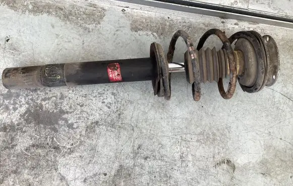BMW 5 E39 Front shock absorber with coil spring