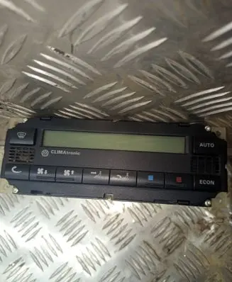 Volkswagen PASSAT B5 Climate control unit 5HB00761710 3B1907044B