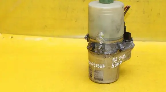 Audi A2 Power steering pump 8Z0423156F