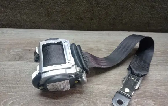 Volvo XC90 Third row seat belt 30738607