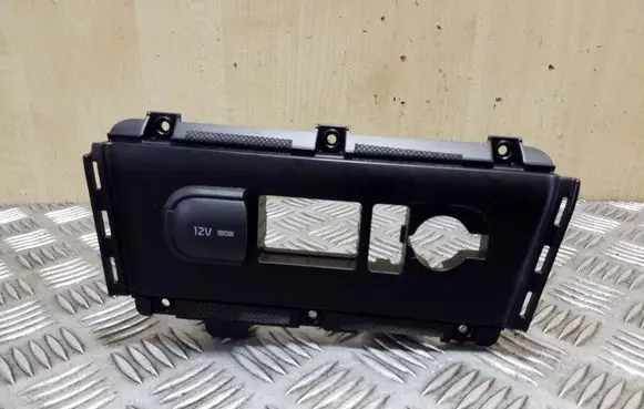 KIA Soul 12 V Socket (front) 84651J2052