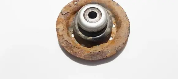 Toyota Yaris Coil spring mount 