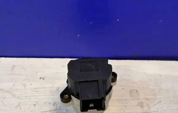Volvo S80 Ignition lock 8645228