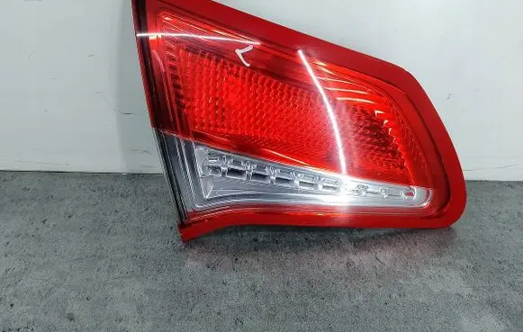 Rear/tail lights