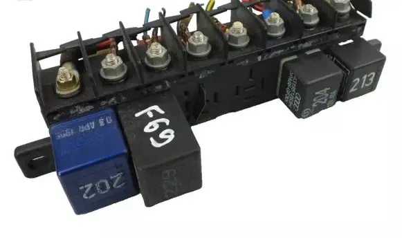 Audi A4 S4 B5 8D Fuse box set 4A0941822