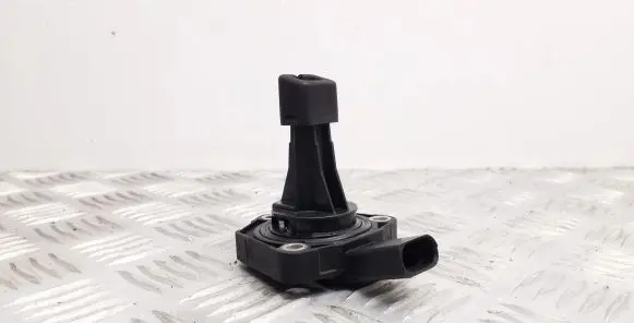 Volkswagen Golf VI Oil level sensor 03C907660G
