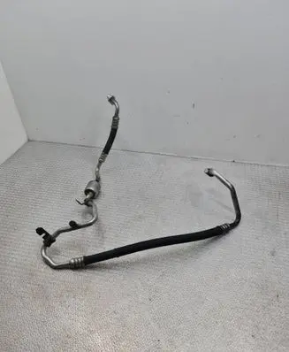 Renault Clio III Air conditioning (A/C) pipe/hose 8200915558