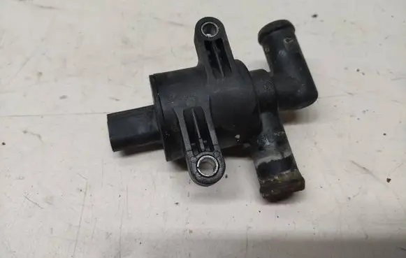 Audi A8 S8 D4 4H Coolant heater control valve 4H0121670A
