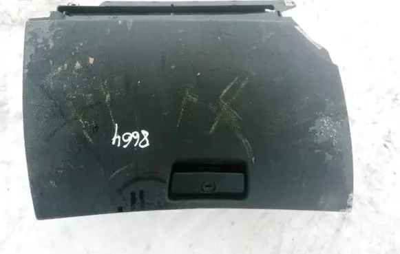 BMW X5 E53 Glove box