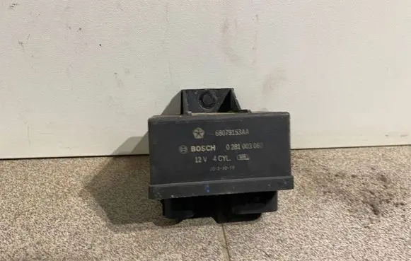 Fiat Freemont Glow plug pre-heat relay 0281003060 68079153AA