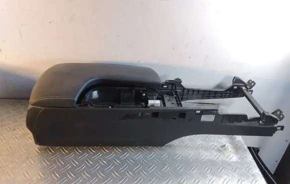 Lexus IS III XE30 Center console 5881053300