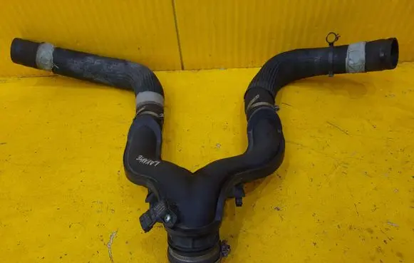 Maserati Levante Air intake duct part 670039138