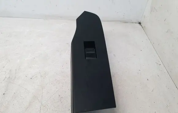 Toyota Auris E180 Electric window control switch 7423102D50