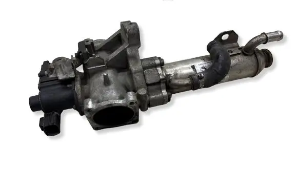Volvo V70 EGR valve cooler 8801828
