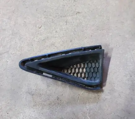 Ford Mustang VI Front bumper lower grill JR3B17B968AAW