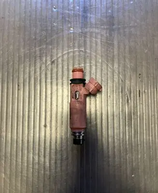 Lexus RX 330 - 350 - 400H Fuel injector 2325020030
