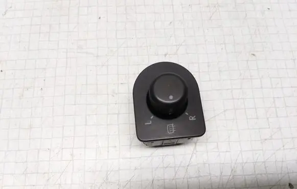 Volkswagen PASSAT B5.5 Wing mirror switch 1J1959565F