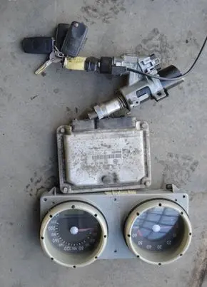 Volkswagen Polo III 6N 6N2 6NF Engine control unit/module 030906032AP 0261206754