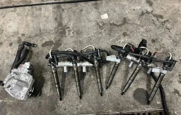 Audi A4 S4 B8 8K Fuel injectors set 059130277B