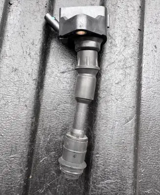 Volvo S90, V90 High voltage ignition coil 31312514 AD6HF 6Z17