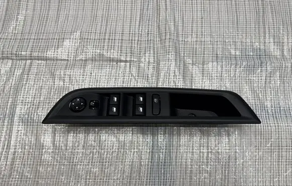 Fiat Panda III Quarter vent window switch 98610242ZD
