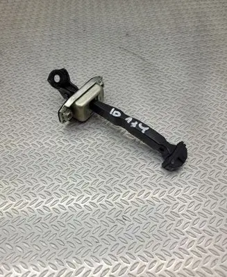 MG ZS Front door check strap stopper 20200629