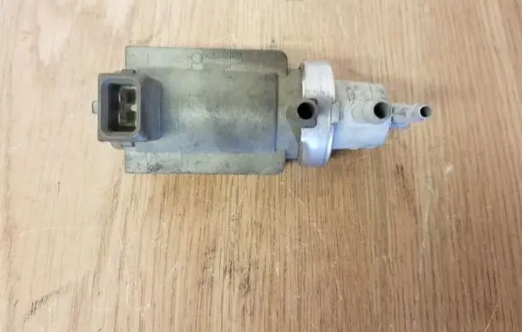 Audi A6 S6 C5 4B Turbo solenoid valve 059906627A