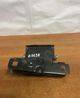 Ford Mondeo MK IV Tailgate/trunk/boot lock/catch/latch 01041155001 D2298