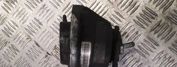 BMW 5 E60 E61 Engine mount bracket 677064201