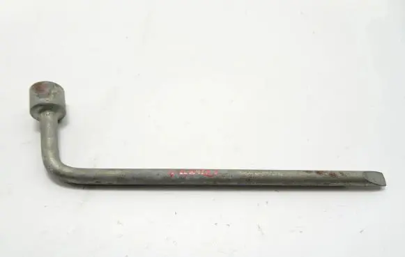 Volvo V60 Wheel nut wrench 