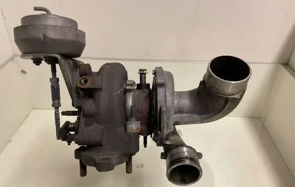 Toyota Corolla Verso AR10 Turbo 172010R010 070515 04065