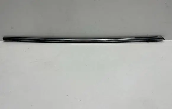 Volkswagen Tiguan Front door trim (molding) 571837476B