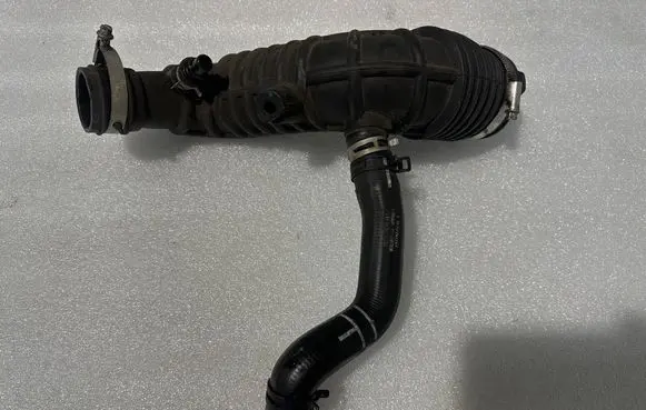 Nissan Qashqai Air intake hose/pipe 144638449R