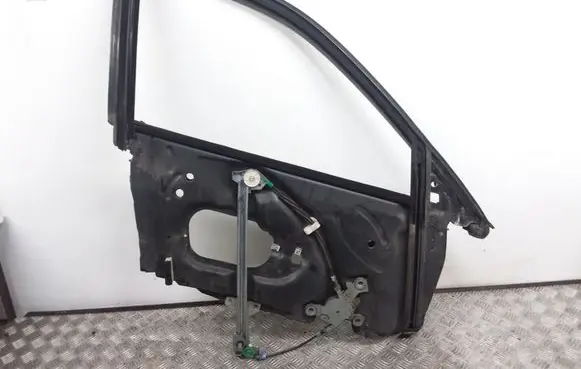 Audi A8 S8 D2 4D Front door window/glass frame 