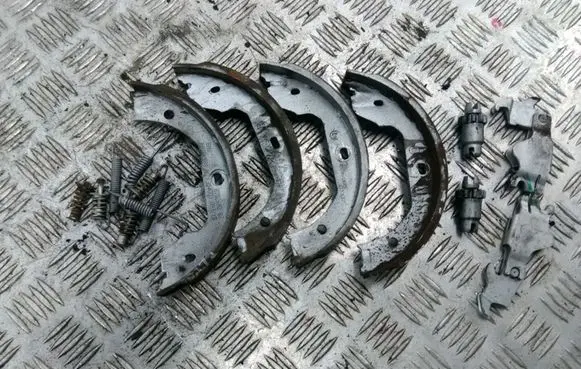 BMW 7 F01 F02 F03 F04 Handbrake/parking brake pads 678269287