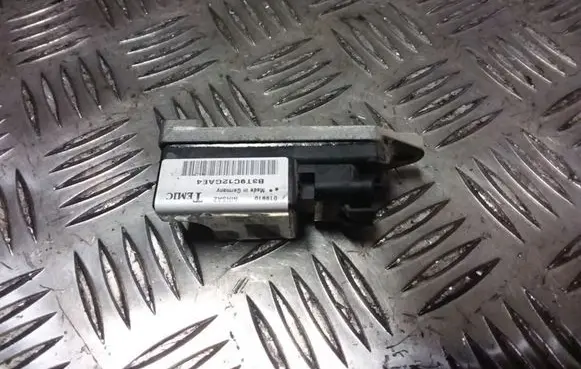 Renault Scenic I Airbag deployment crash/impact sensor 7700429426 550633400