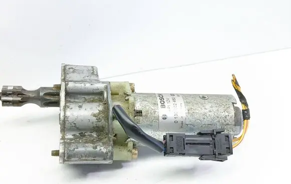 BMW 5 E39 Seat adjustment motor 0130002460