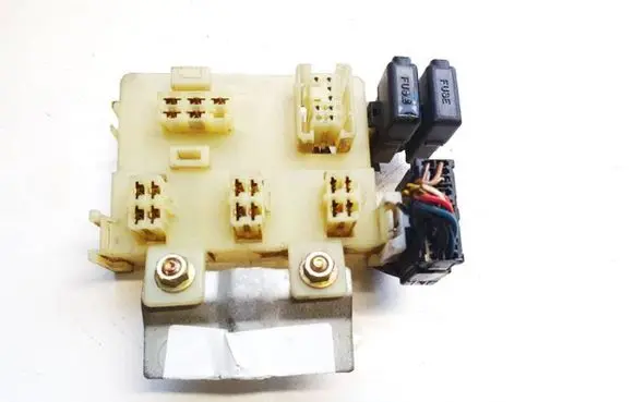 Mitsubishi Pajero Sport I Fuse box set ya16890