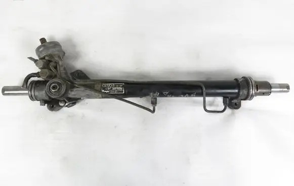 Volkswagen PASSAT B5 Steering rack 8D1422065