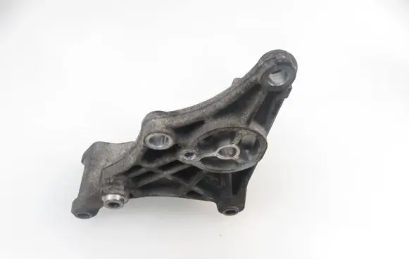 Chevrolet Equinox Generator/alternator bracket 12575240