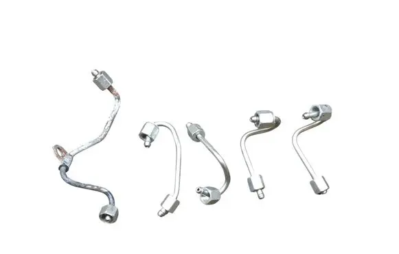 Fuel injector supply line/pipe
