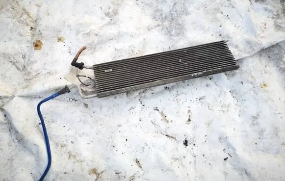 Volkswagen PASSAT B6 Fuel cooler (radiator) 