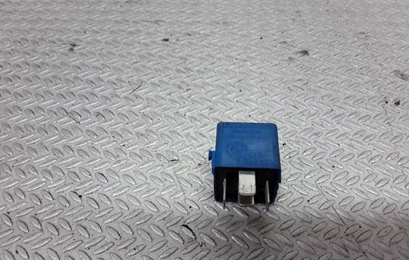 BMW 5 E39 Other relay 61368364581