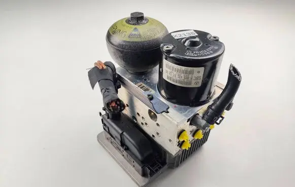 Mercedes-Benz E W211 ABS Pump 0265960029 A0054318012 0265250097