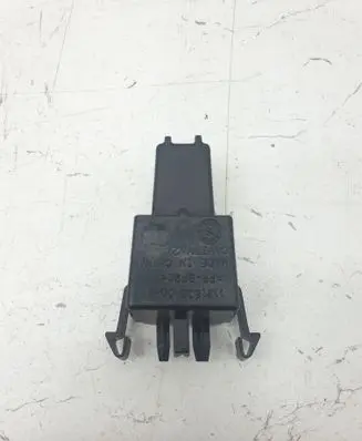 Tesla Model 3 Front bumper mounting bracket 113120500C 113120500 1131205