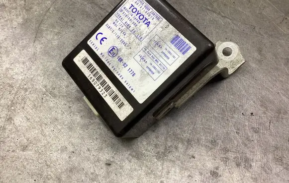 Toyota Corolla Verso AR10 Door control unit/module 10R021776 897410F010 61B168000