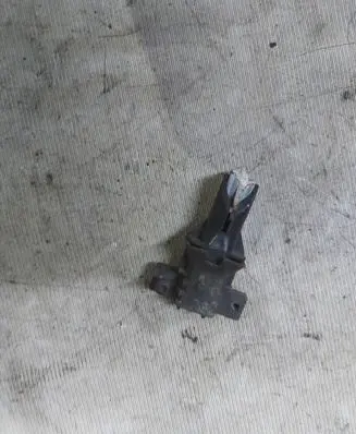 Renault Espace III Fender mounting bracket 60253008