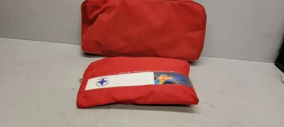 Volkswagen Caddy First aid kit 